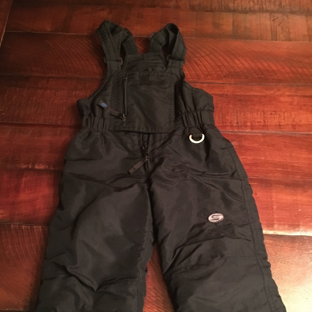 Slalom Toddler small ski bib. Worn once.